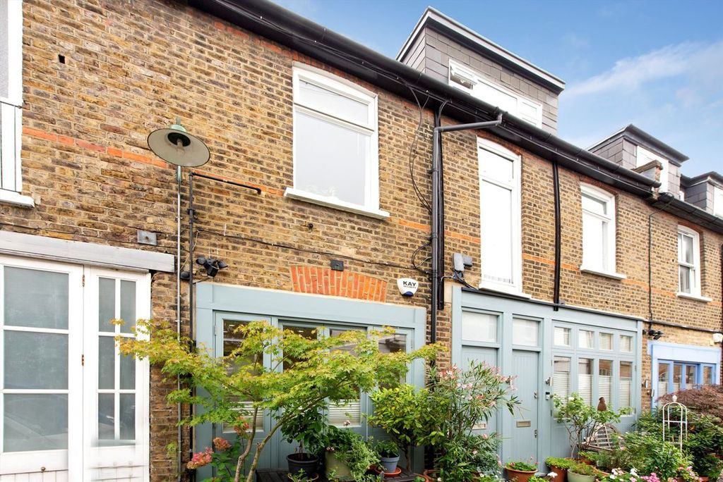 Property photo 1 of 7