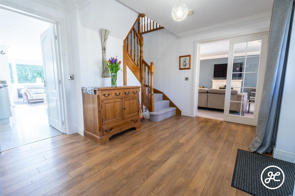 Property photo 2 of 36 Dsc02318.Jpg