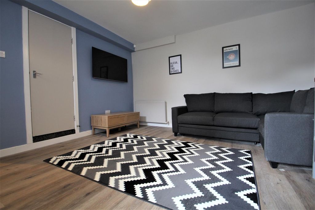 Property photo 1 of 13 Img_0832.Jpg