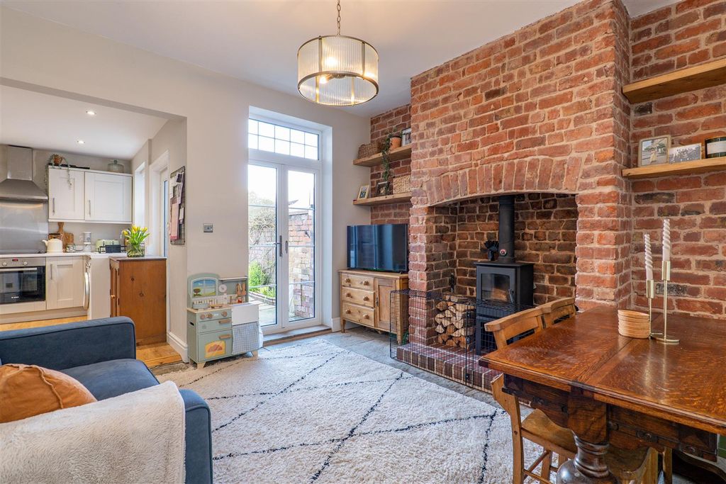 Property photo 3 of 29 Dining Room