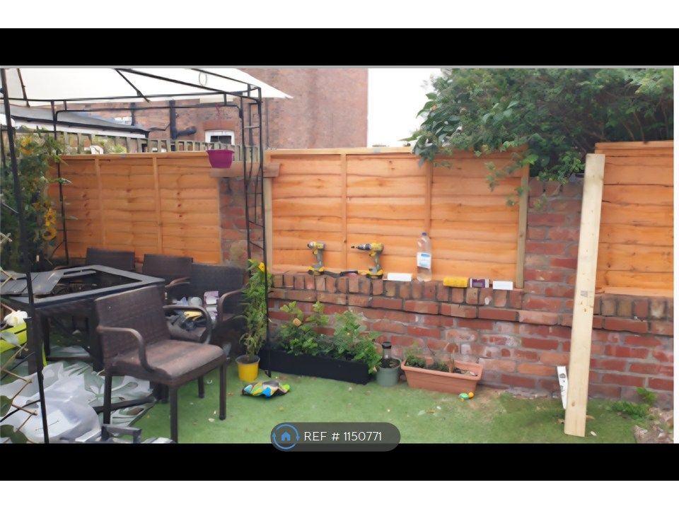 Property photo 2 of 17 Garden Area