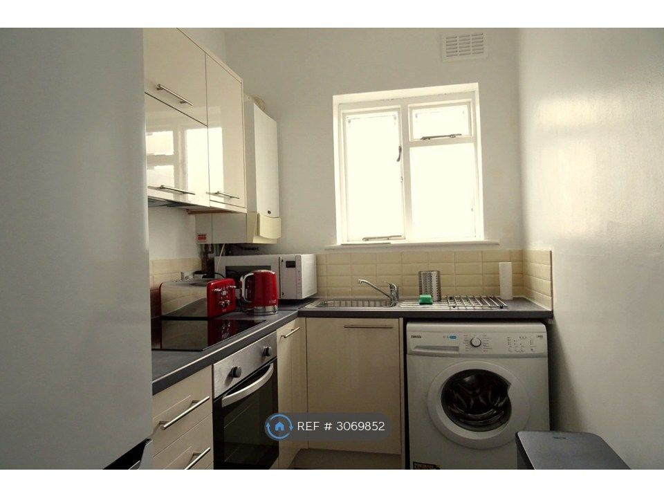 Property photo 3 of 4