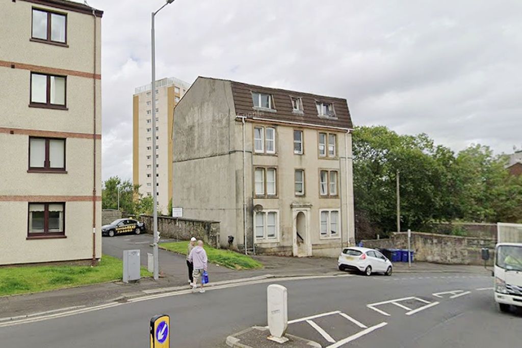 Property photo 1 of 6