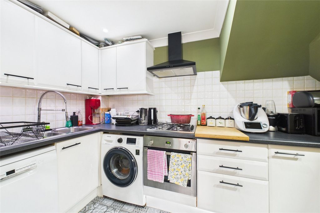 Property photo 3 of 7 Picture No. 01