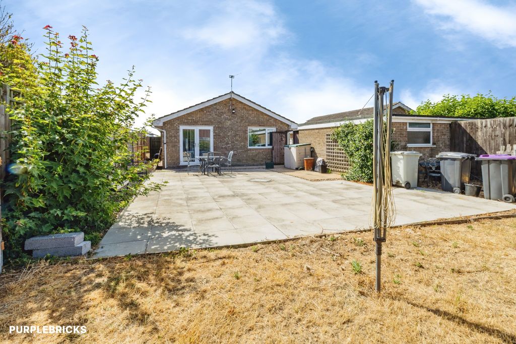 Property photo 3 of 23