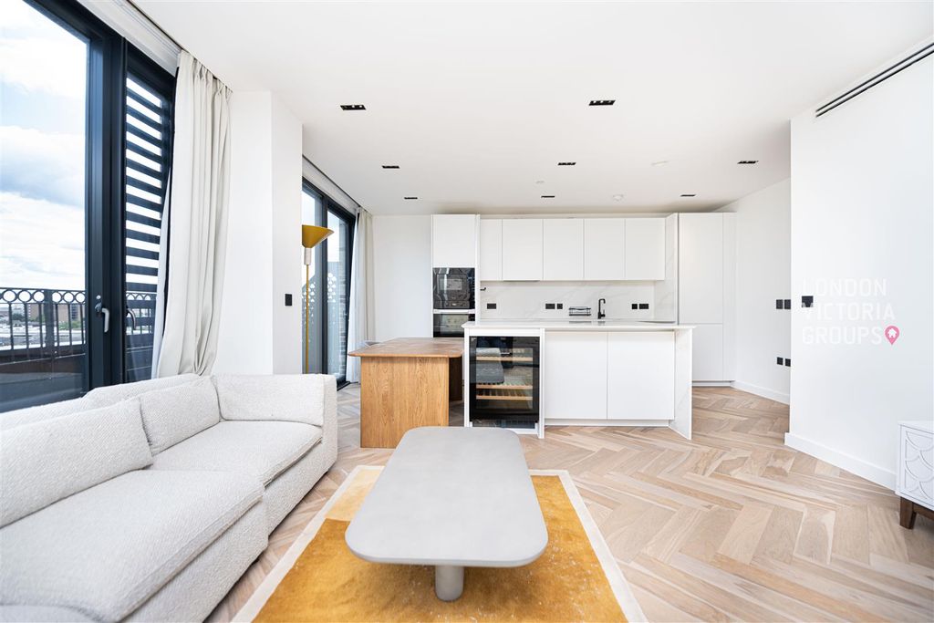 Property photo 3 of 31 1-1384.Jpg