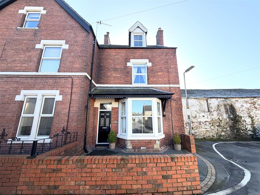 Property photo 1 of 29 Front