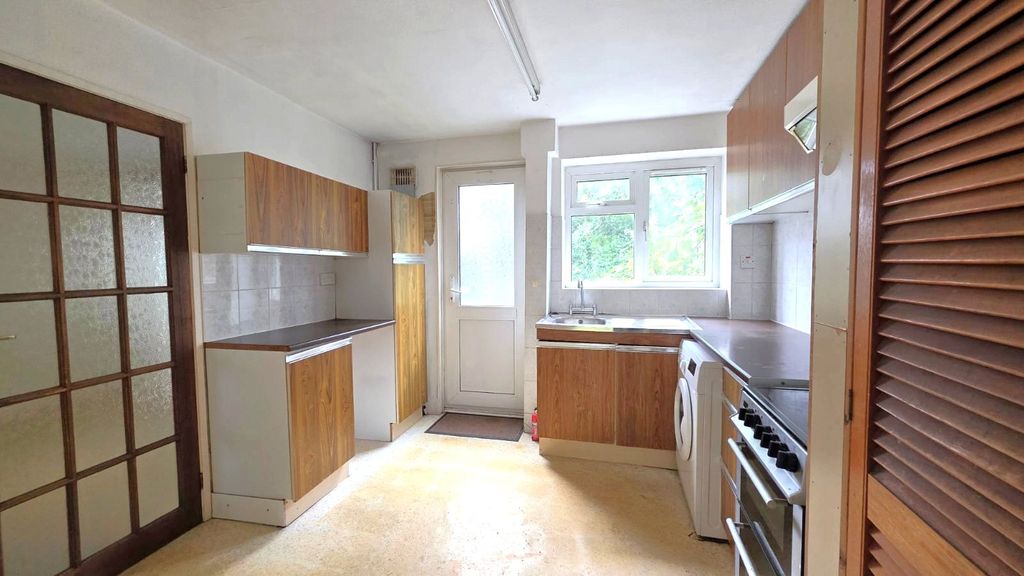 Property photo 3 of 13 Picture No. 11