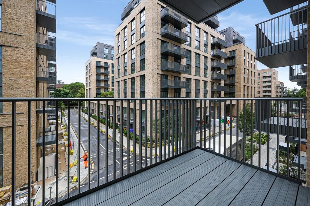 Property photo 3 of 3