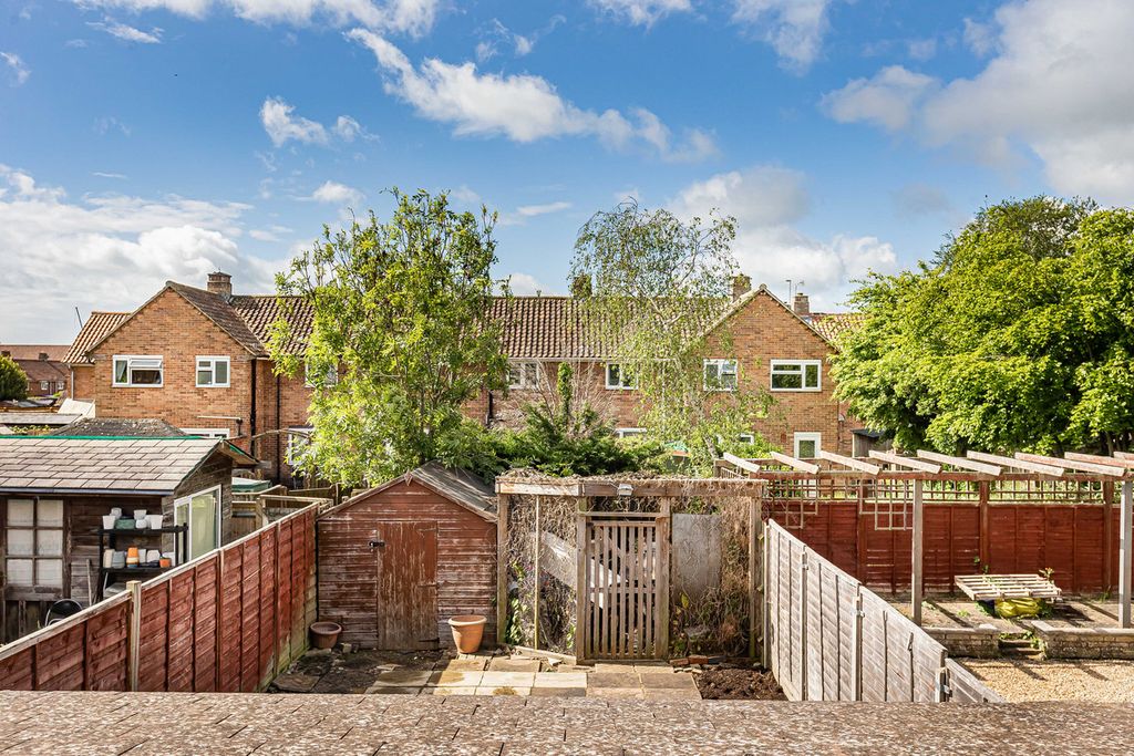 Property photo 3 of 24