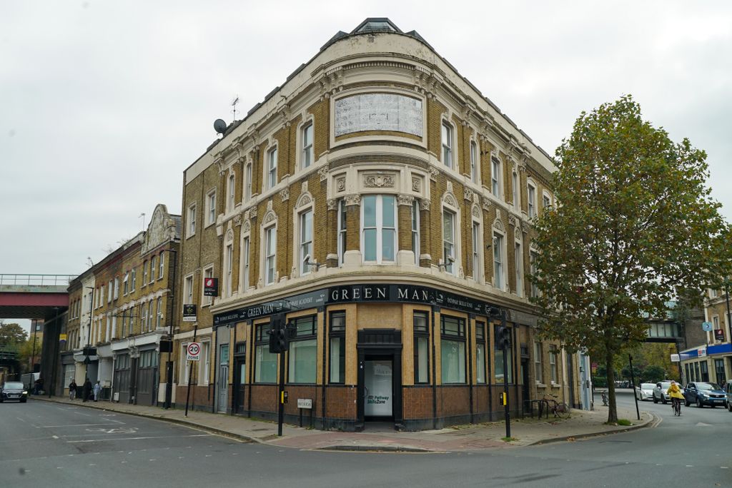 Property photo 1 of 5