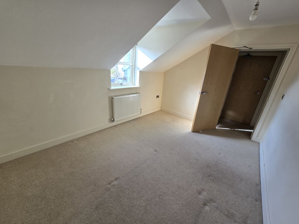 Property photo 3 of 14 R251120 121 - 25 The Grange, Beever Lane, Barnsley (12).Jpg