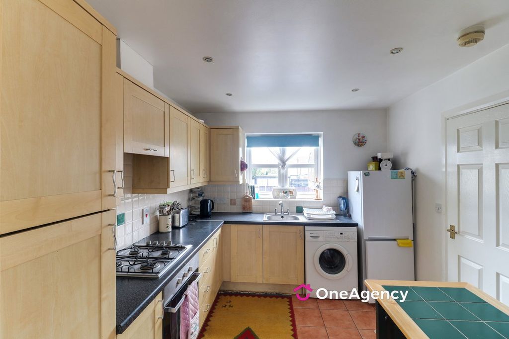 Property photo 3 of 15