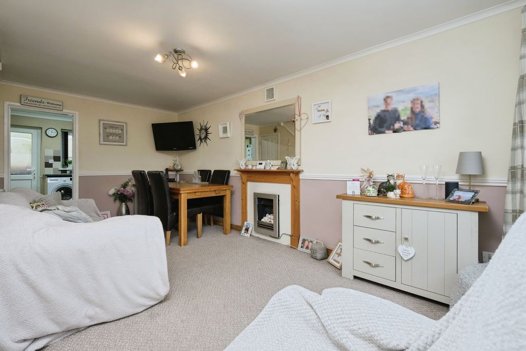 Property photo 2 of 14 Pbox-Img.Jpg