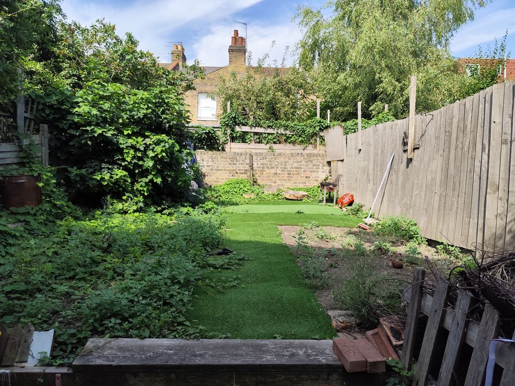 Property photo 2 of 5