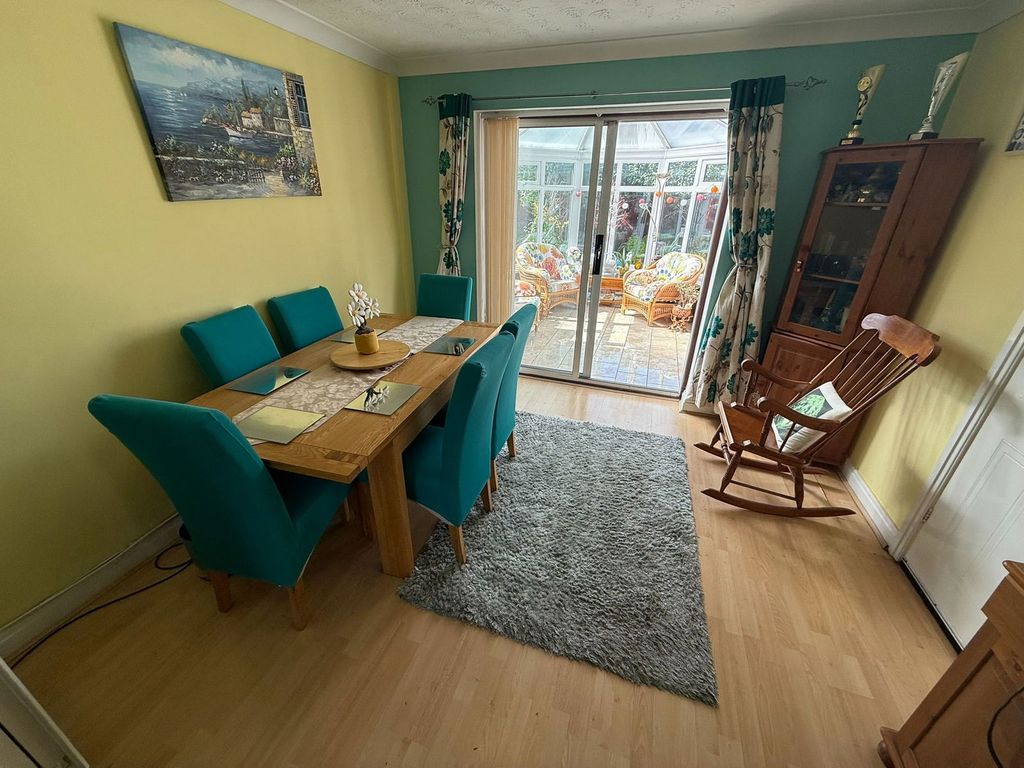 Property photo 3 of 22