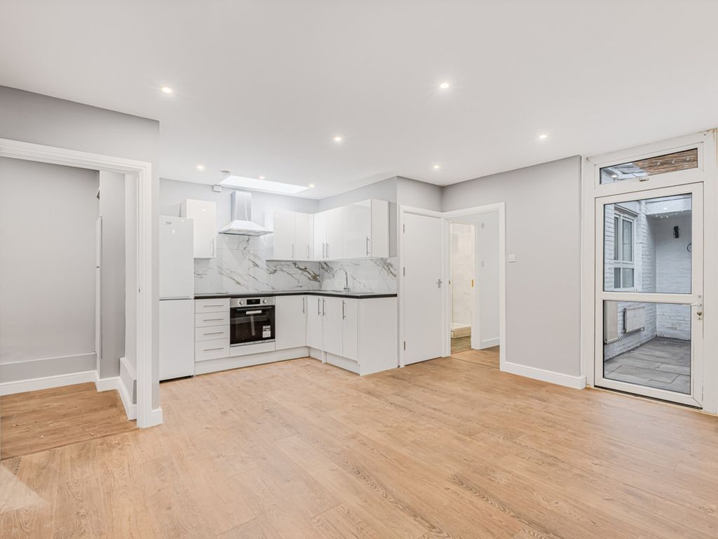 Property photo 3 of 13