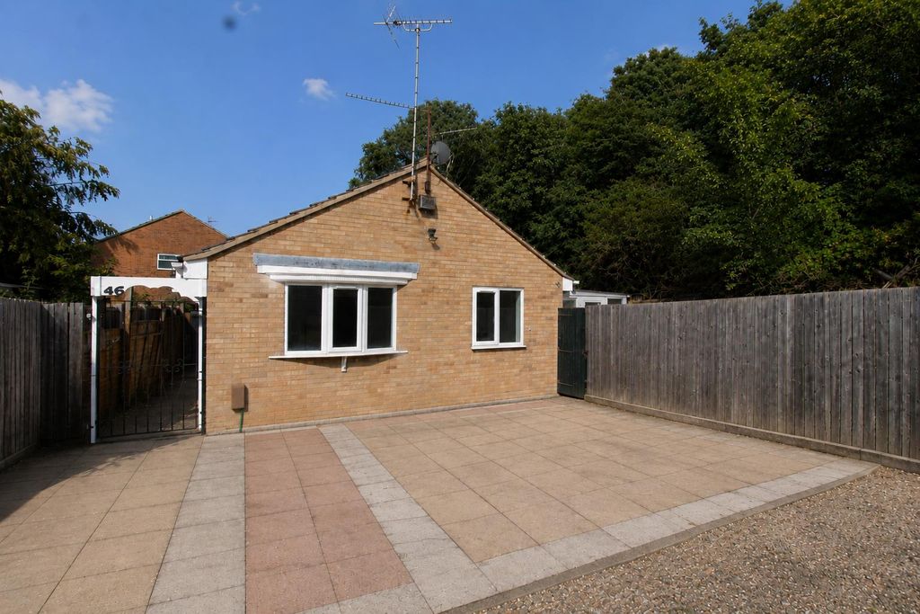 Property photo 1 of 10 46 Birchwood Front.Png