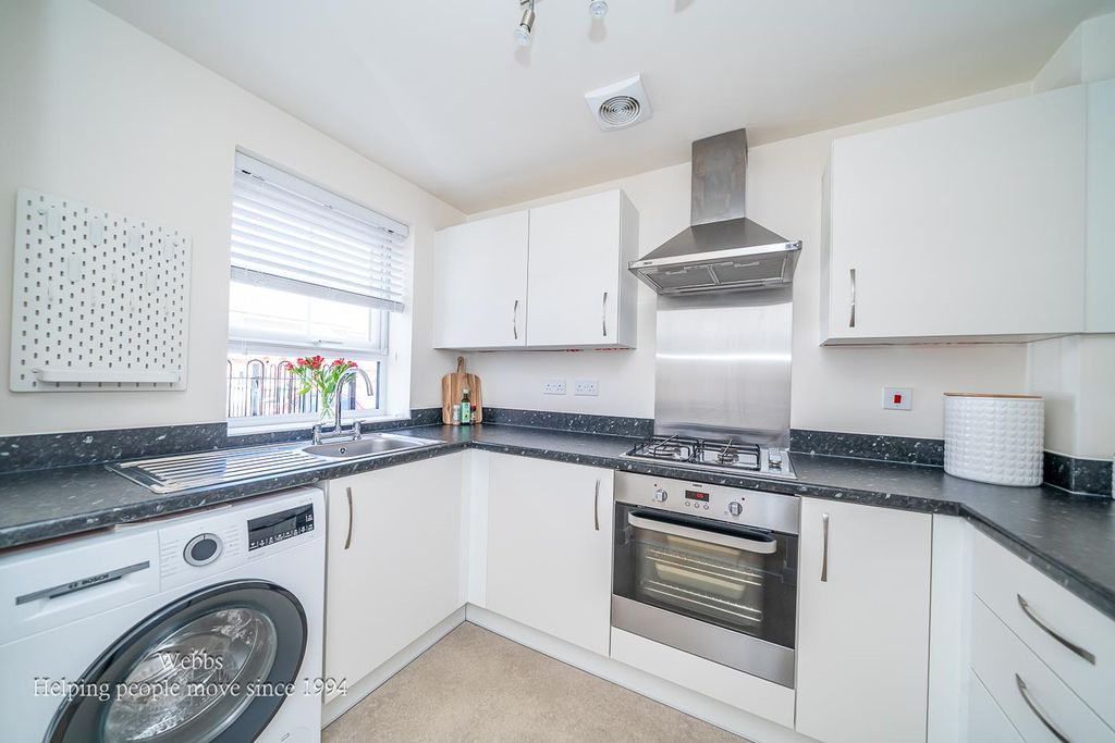 Property photo 3 of 23 Webbs-14.Jpg