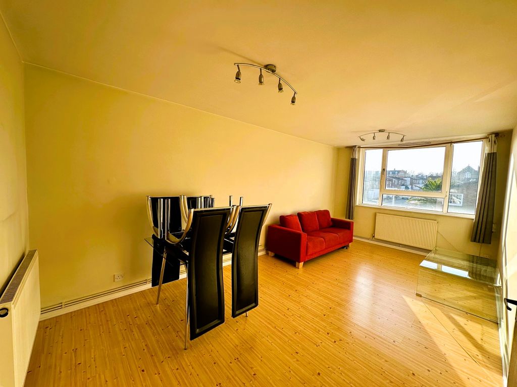 Property photo 1 of 4