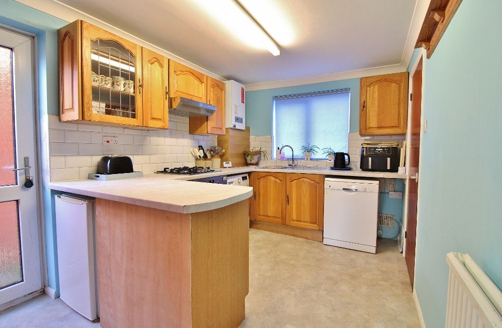 Property photo 2 of 26