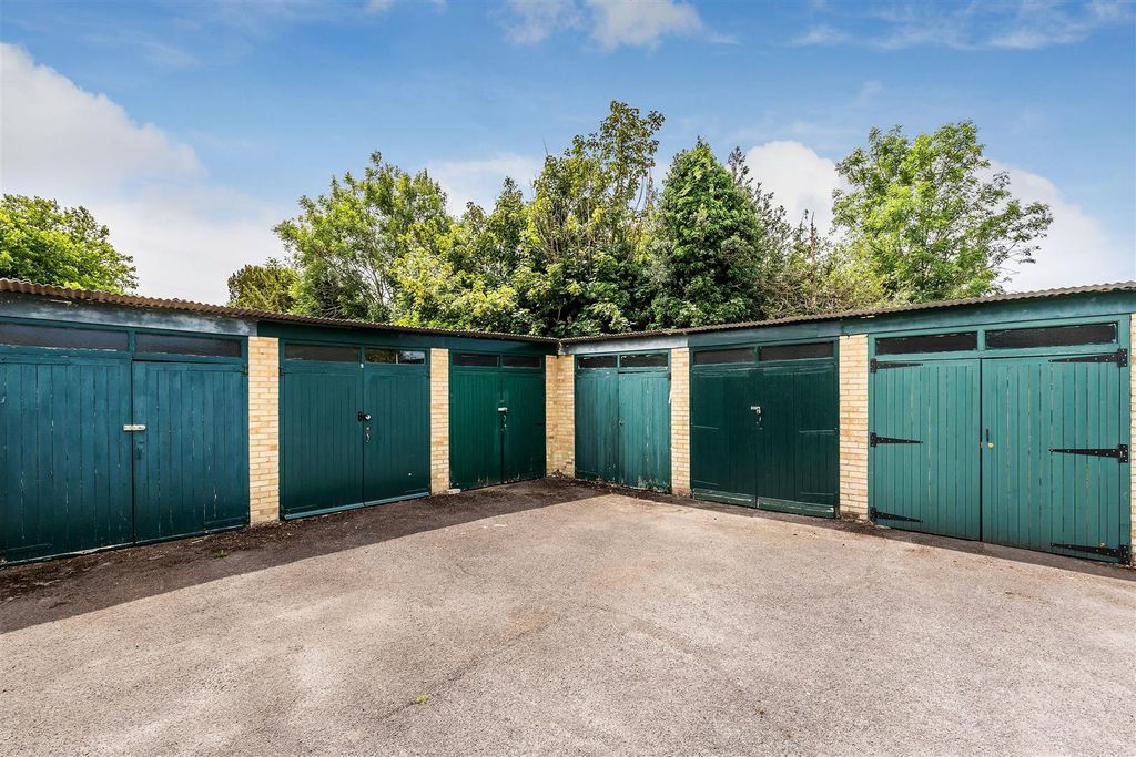 Property photo 1 of 12 8-Balquhain-Close-2-1.Jpg