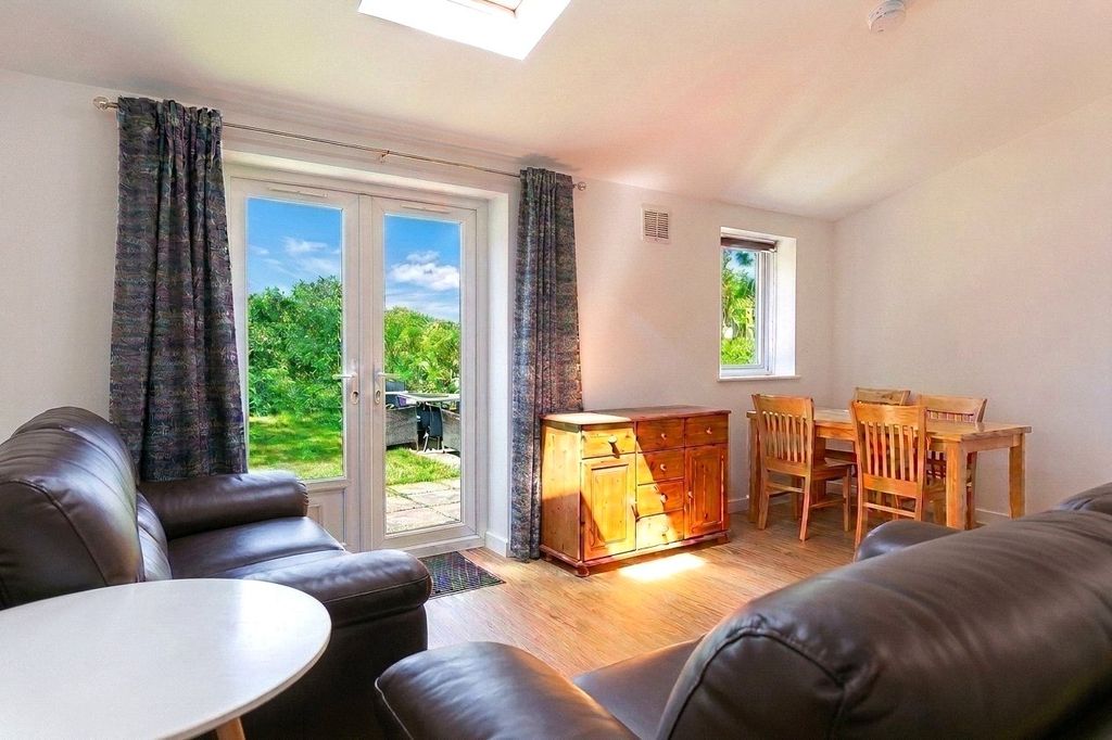 Property photo 1 of 14 Picture No. 33