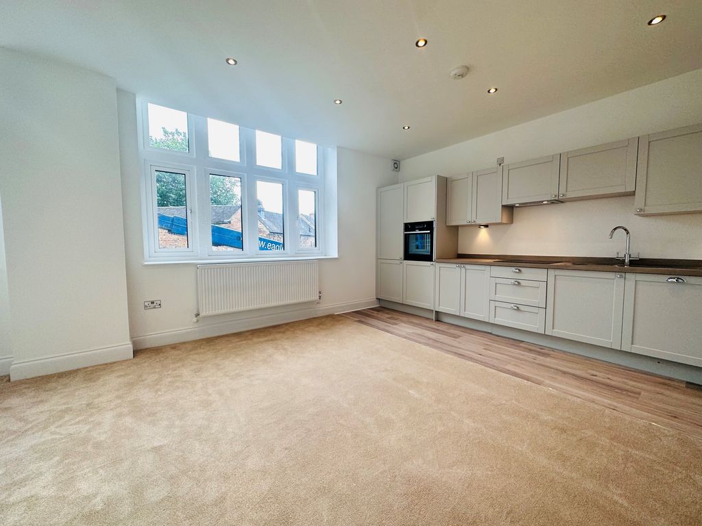 Property photo 3 of 6 Living Room