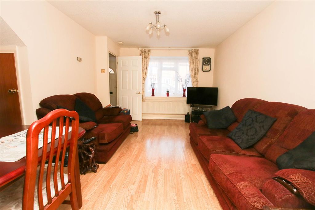 Property photo 2 of 7 2.Jpg