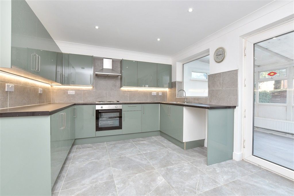 Property photo 1 of 22 Kitchen