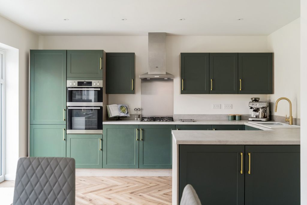 Property photo 3 of 24