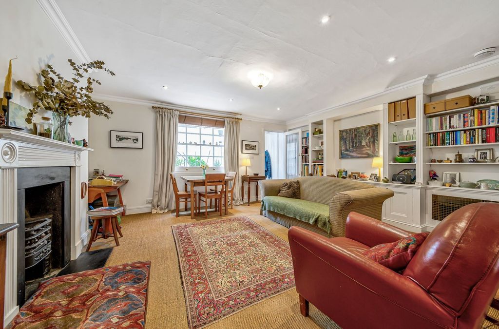 Property photo 2 of 21 Picture No. 12