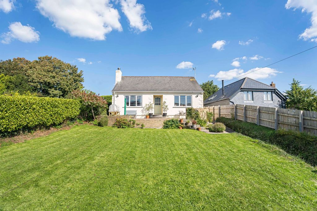 Property photo 1 of 25