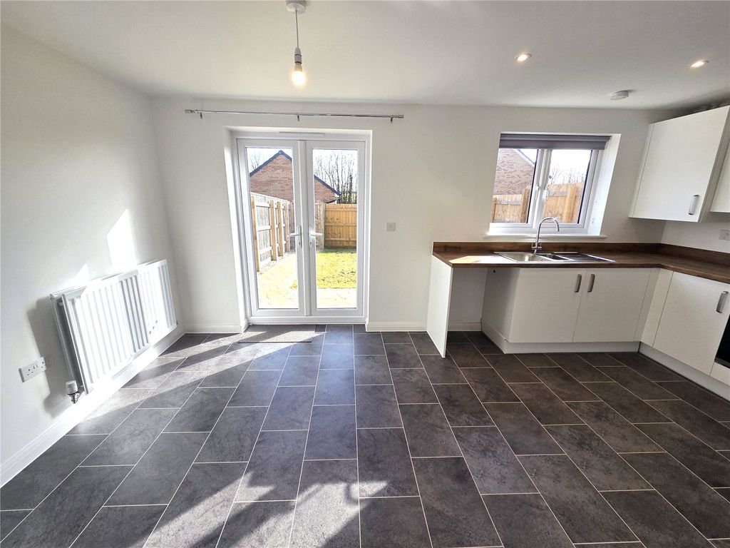 Property photo 3 of 12 Picture No. 04