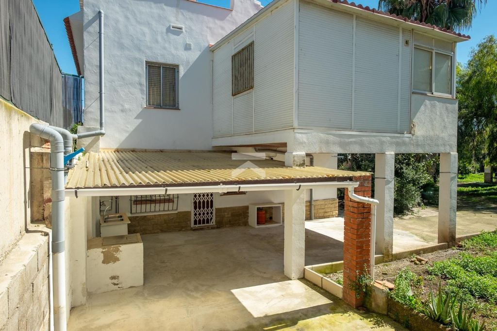 Property photo 3 of 49