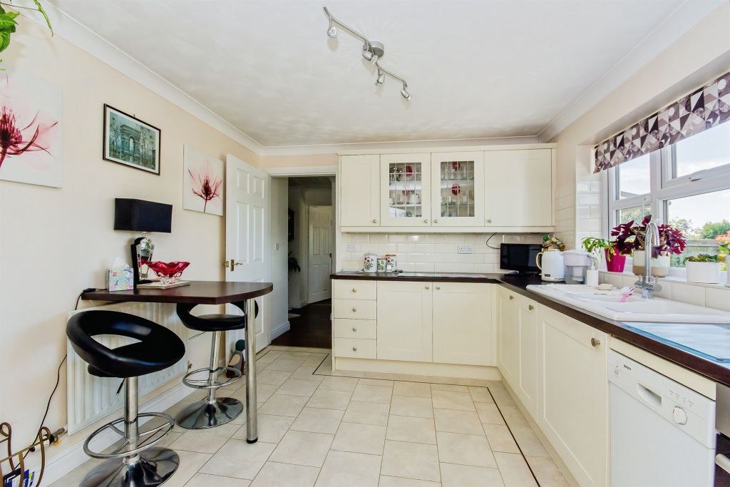 Property photo 3 of 22