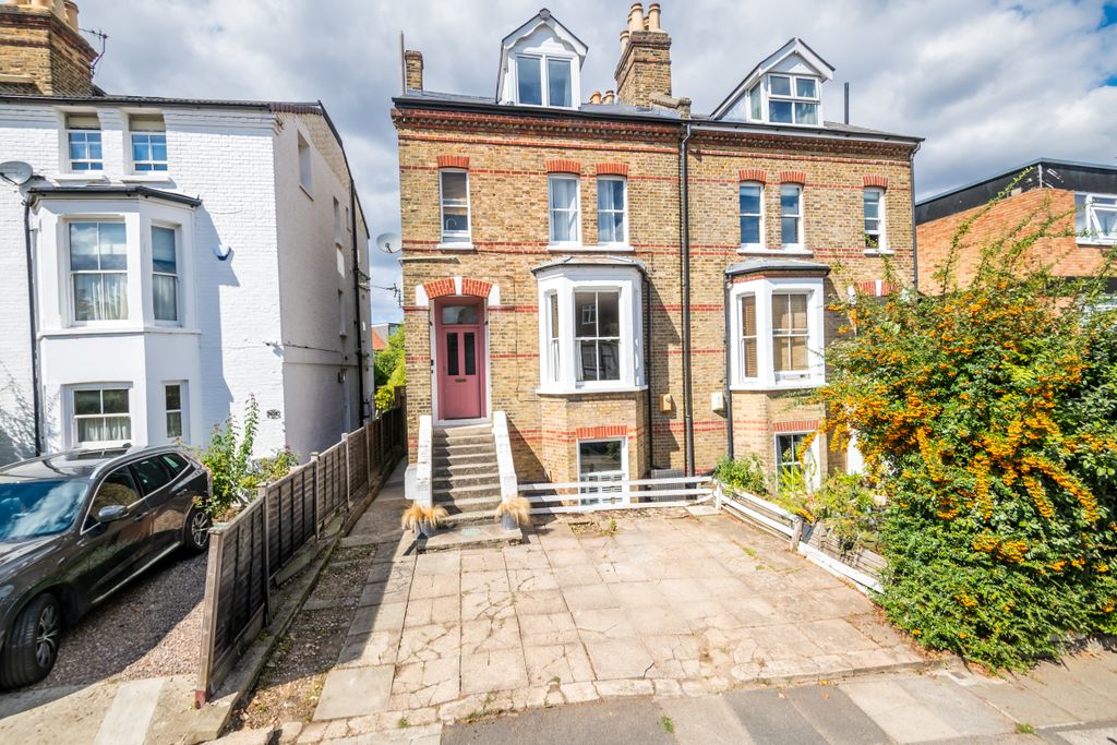 Property photo 1 of 36