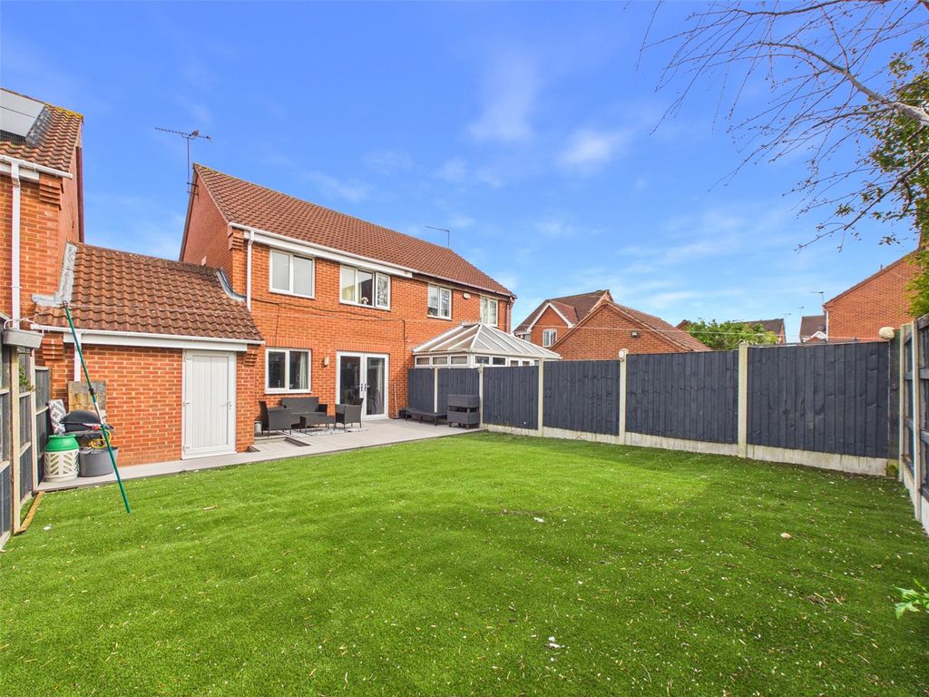 Property photo 2 of 15 Picture No. 10