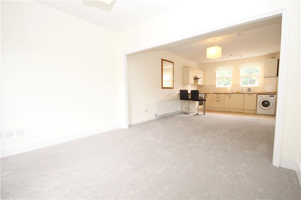 Property photo 3 of 9 Reception