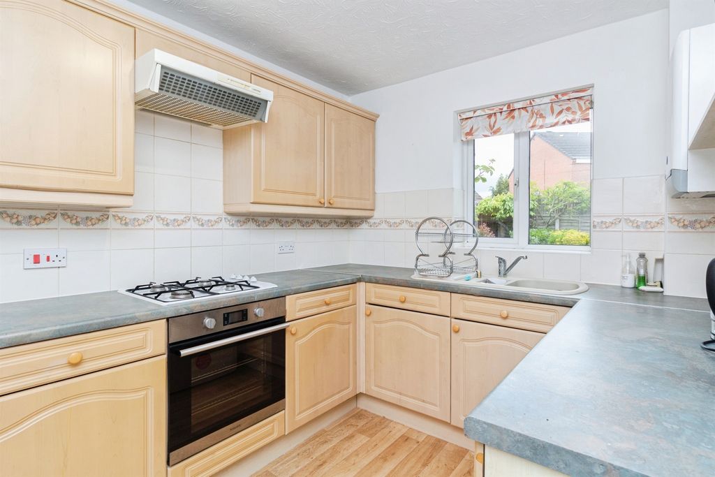 Property photo 3 of 15