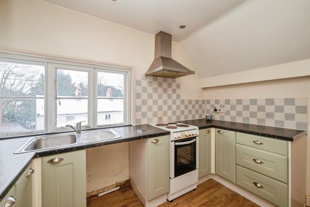 Property photo 2 of 13