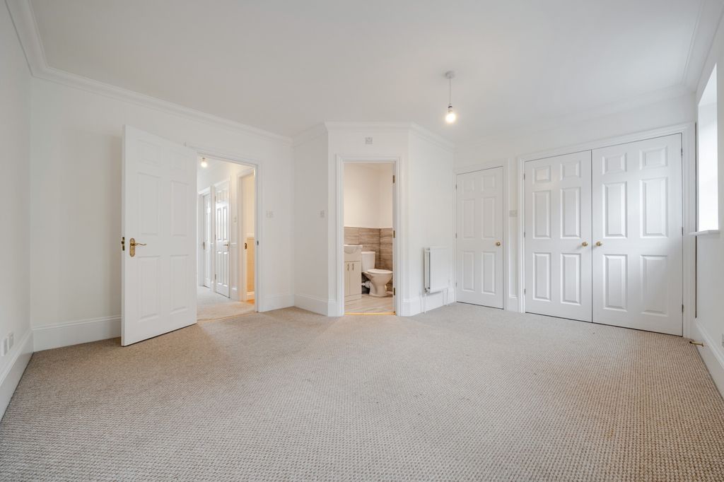 Property photo 3 of 23 1511605-15-1A042A...