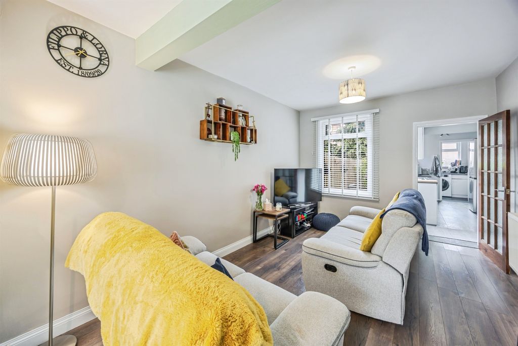 Property photo 2 of 20