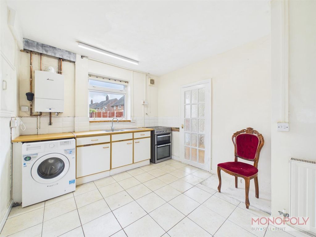 Property photo 2 of 20 Cam01943G0-Pr0649-Still004.Jpg