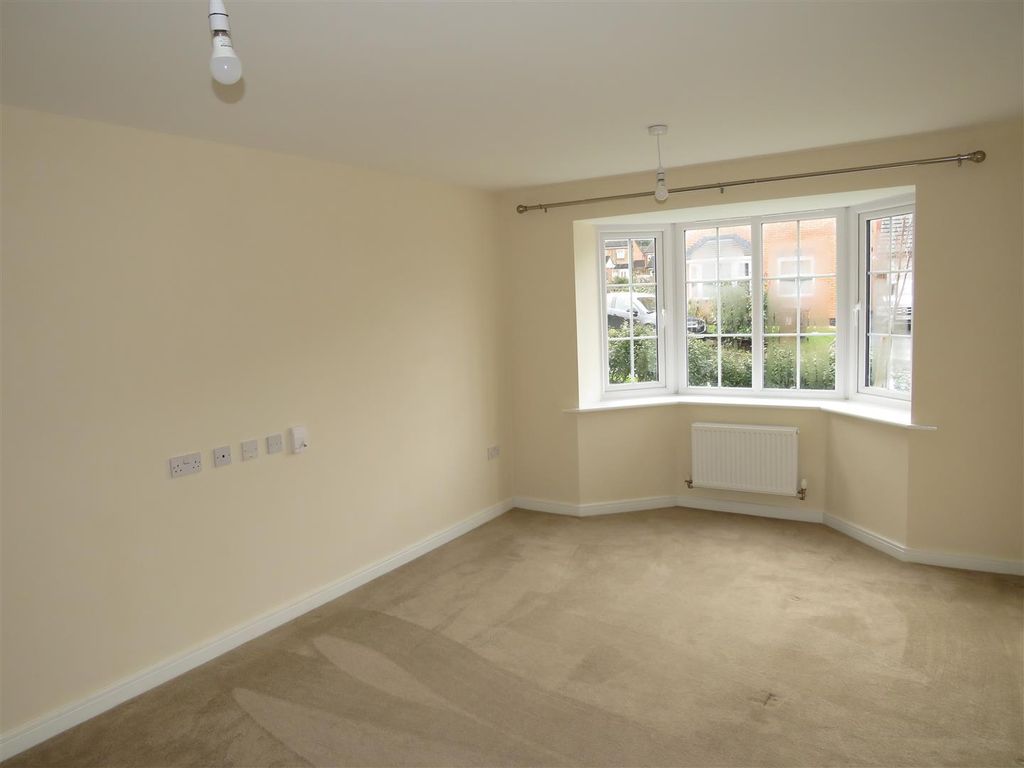 Property photo 2 of 7 Lounge