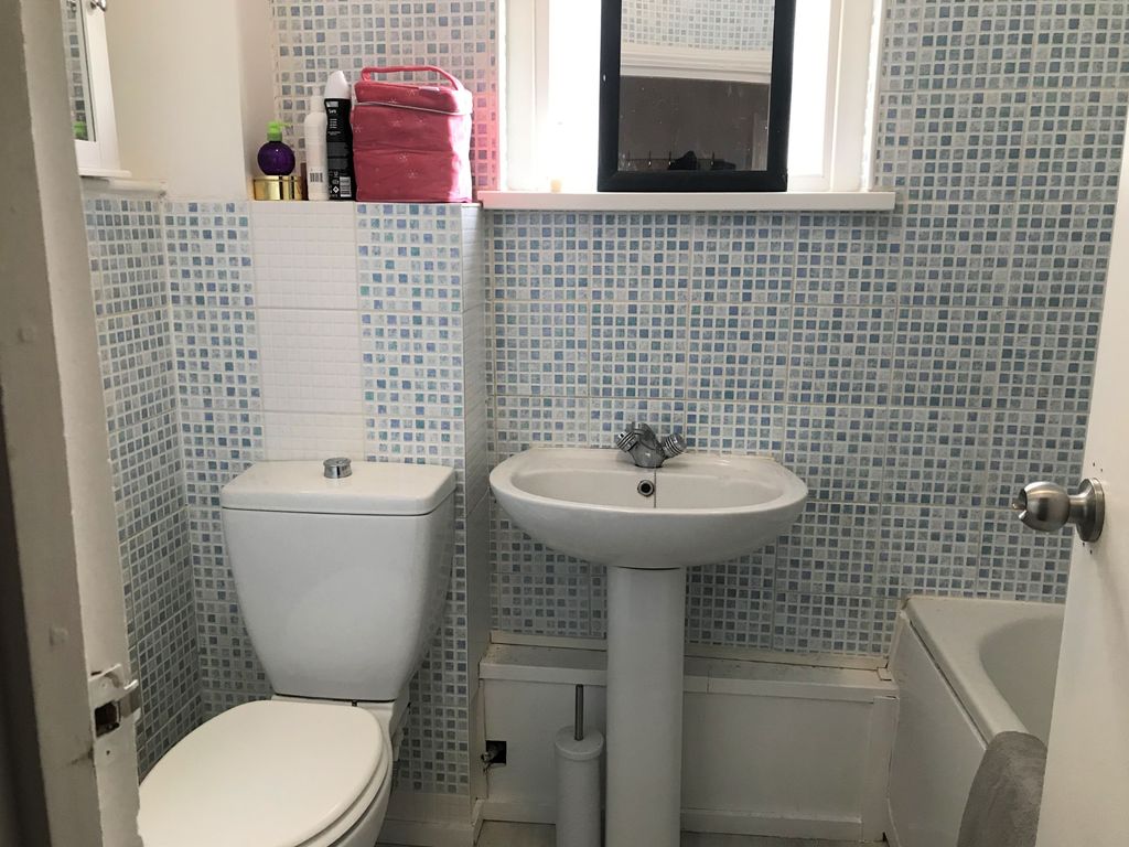 Property photo 3 of 3