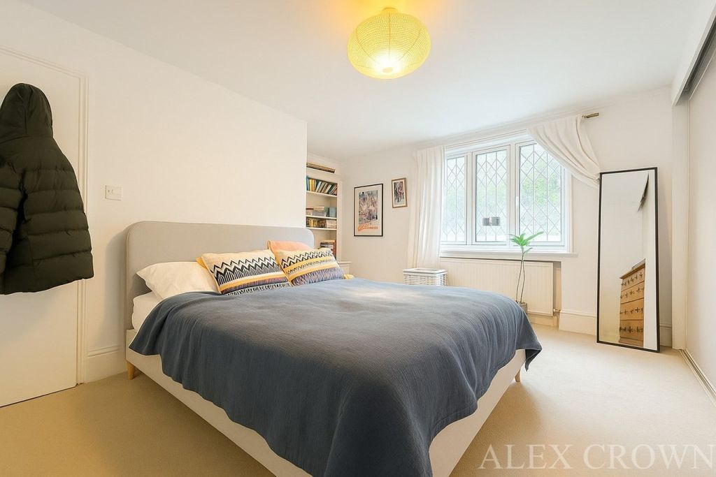 Property photo 2 of 5
