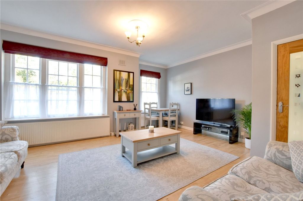 Property photo 3 of 24 Picture No. 24