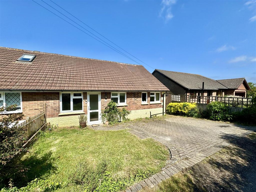 Property photo 3 of 21