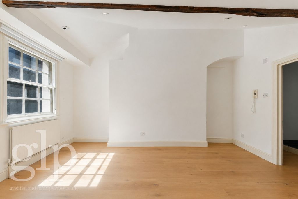 Property photo 2 of 14 948363